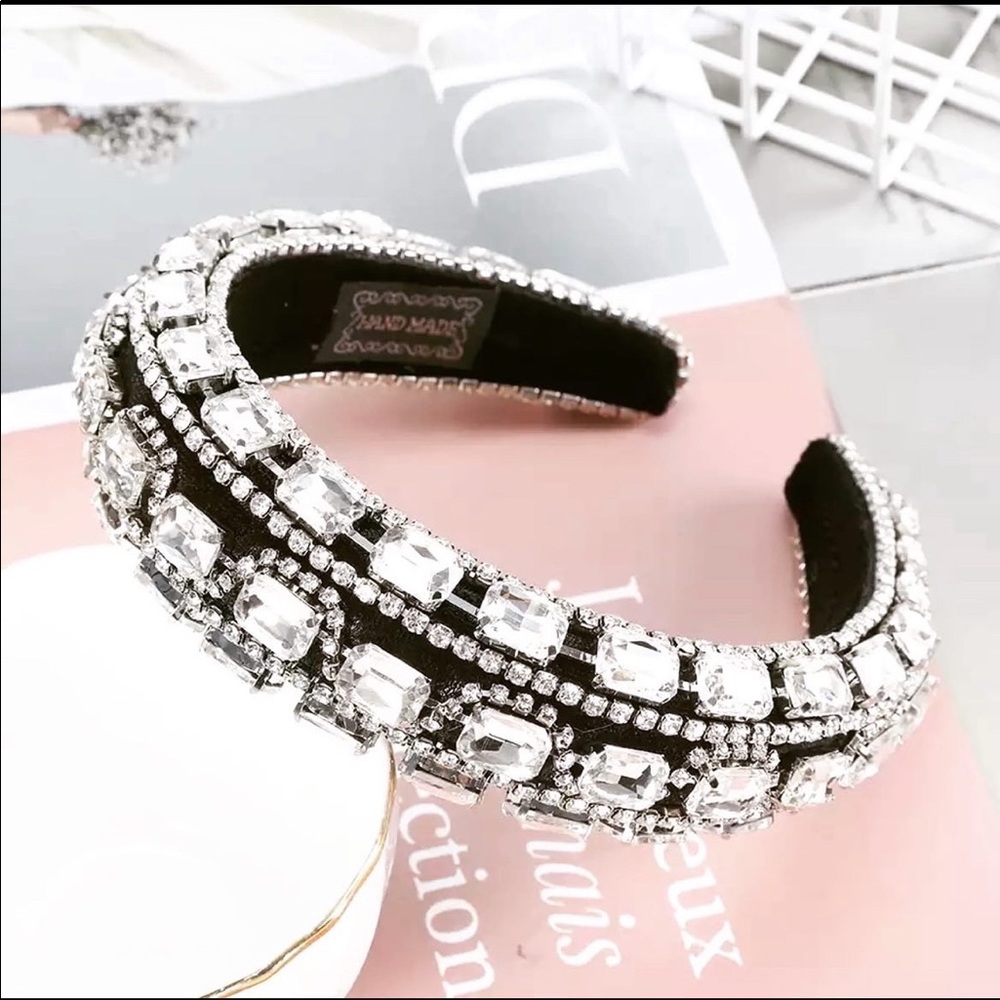 RHINESTONE HEADBAND 🤍